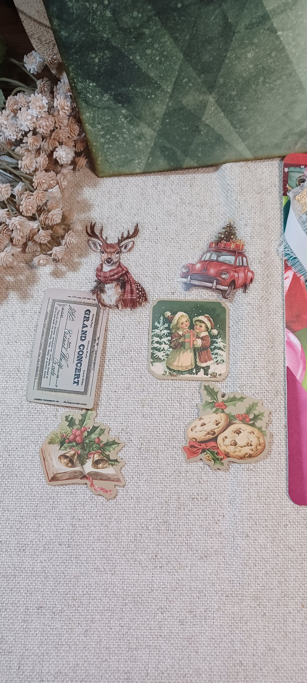 Christmas Glow: Merry Little Notes - Mini Journal & Ephemera Kit